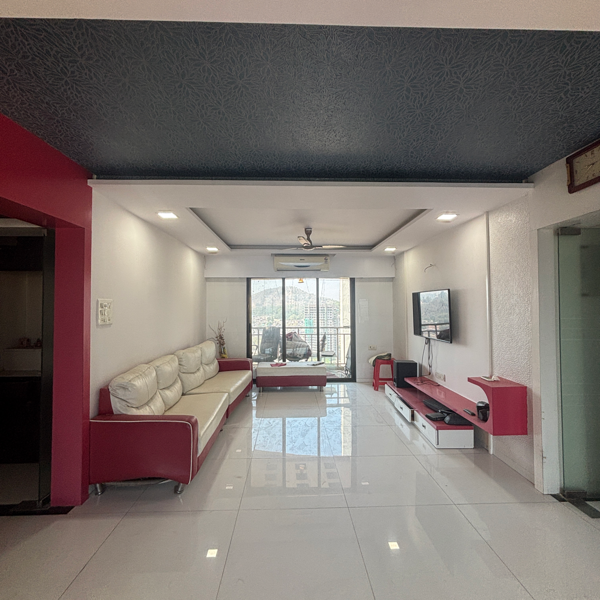 3 BHK + Servant Room Apartment For Sale in Neptune Living Point