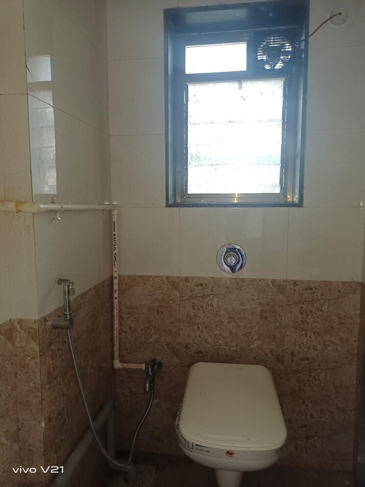 Bathroom, pestom-sagar-colony 1 Bedroom 385 Sq.Ft. Apartment In Chembur Mumbai 8161218