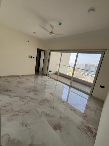 Room in 2 BHK Apartment at Mantra Monarch, Balewadi – for Rent