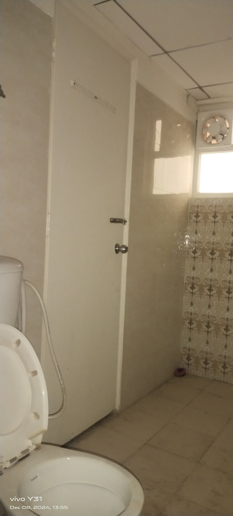 Bathroom, gaur-city-2-11th-avenue 2 Bedroom 890 Sq.Ft. Apartment In Sector 16c Greater Noida Greater Noida 8161248