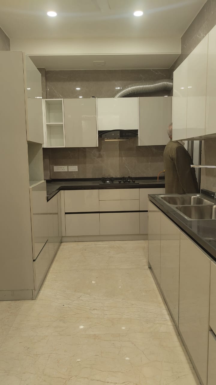 3 BHK + Extra Room Apartment For Sale in Saket