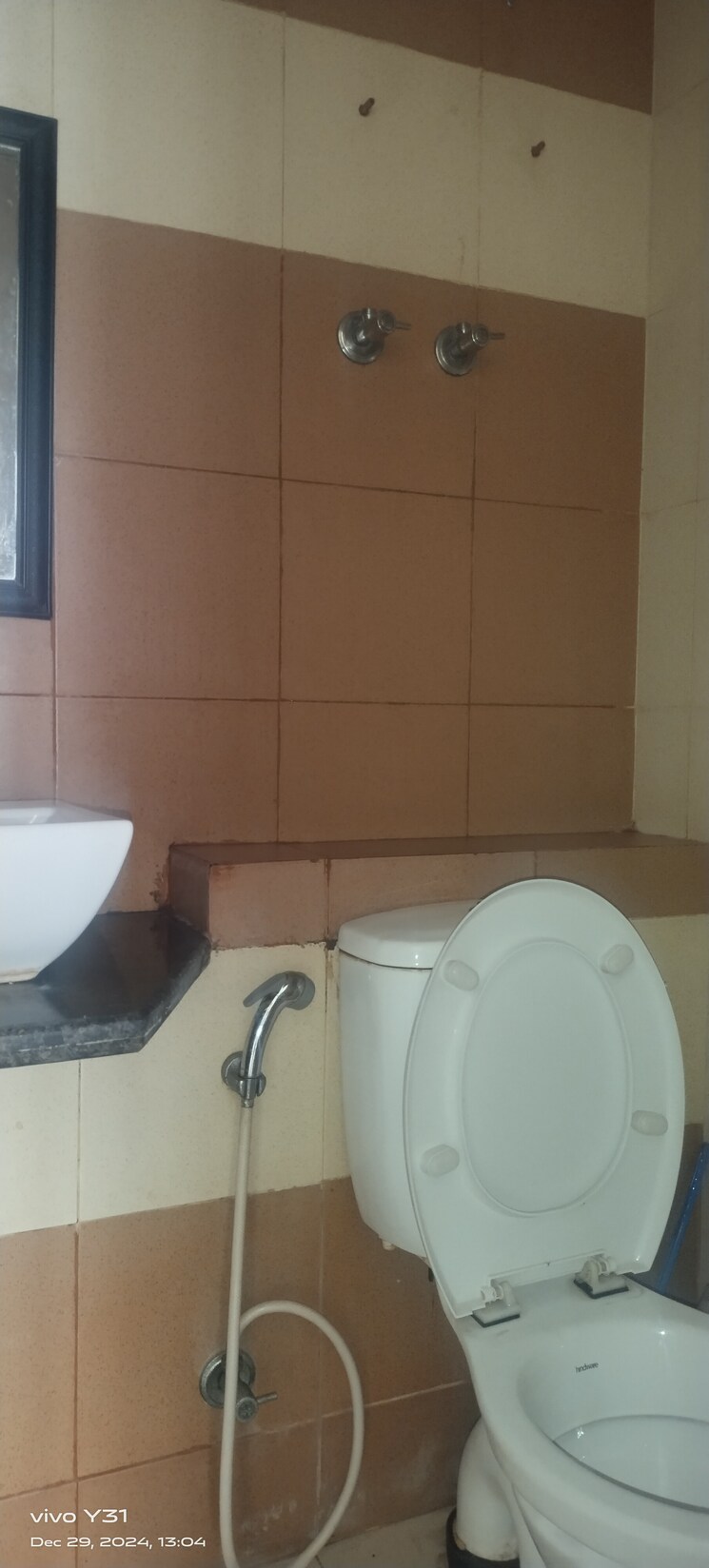 Bathroom, sector 16c greater noida 3 Bedroom 1545 Sq.Ft. Apartment In Sector 16c Greater Noida Greater Noida 8161339