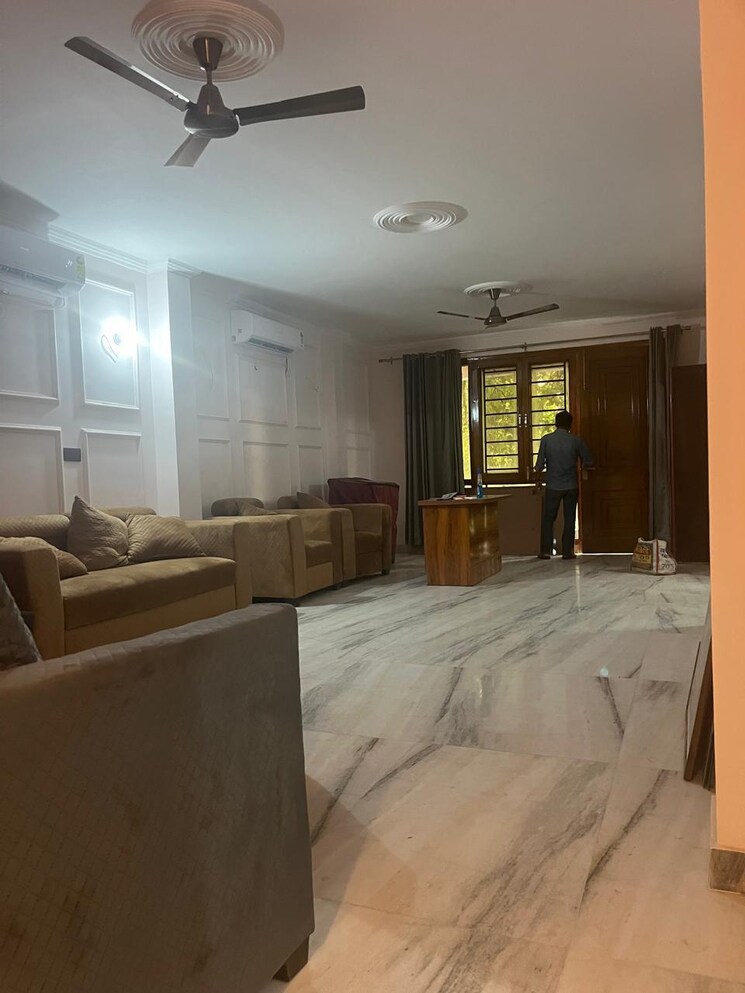 Bedroom, 4-marla 4 Bedroom 161 Sq.Yd. Independent House In Sector 10a Gurgaon 8161389