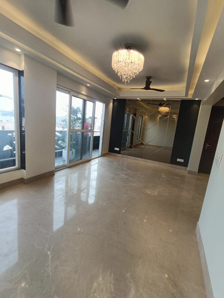 Room, bptp-amstoria 3.5 Bedroom 2367 Sq.Ft. Builder Floor In Sector 102 Gurgaon 8161395