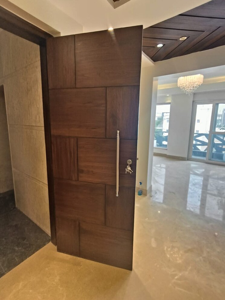 Room, bptp-amstoria 3.5 Bedroom 2367 Sq.Ft. Builder Floor In Sector 102 Gurgaon 8161395