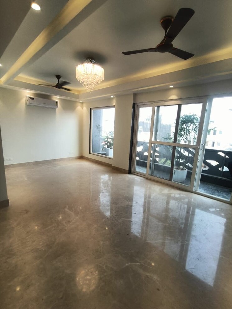 Room, bptp-amstoria 3.5 Bedroom 2367 Sq.Ft. Builder Floor In Sector 102 Gurgaon 8161395