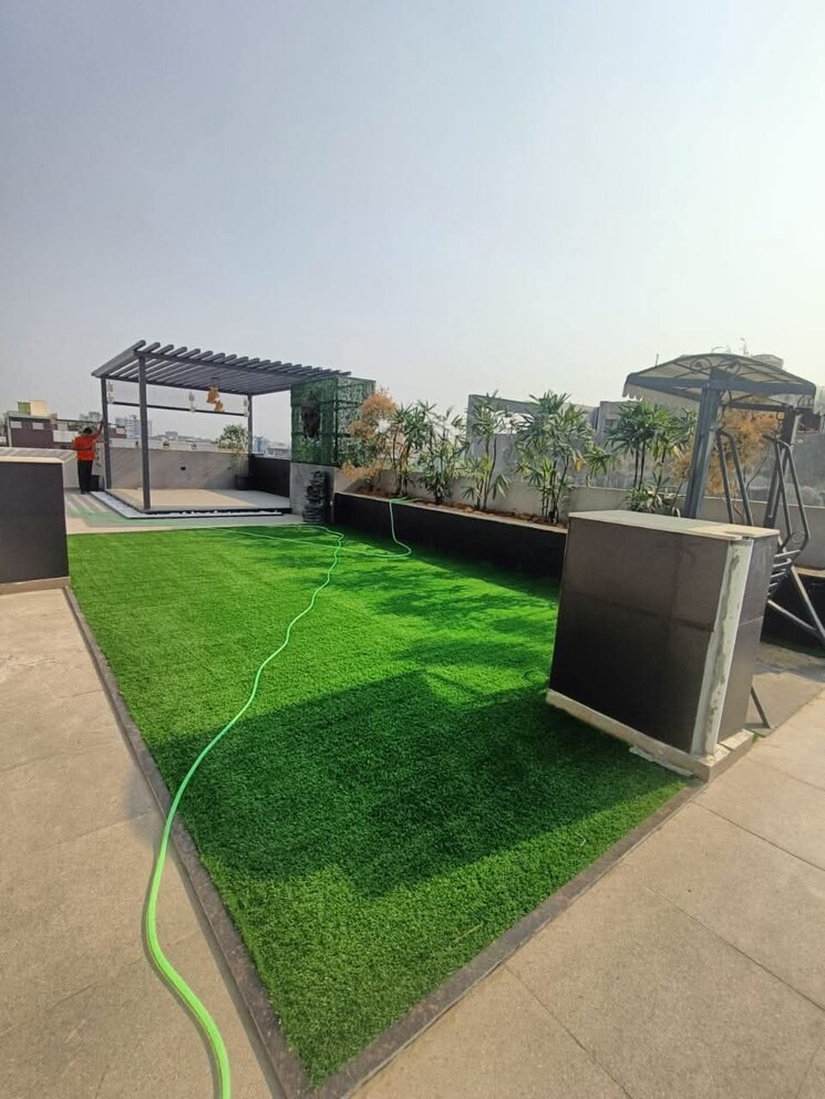 Balcony, bptp-amstoria 3.5 Bedroom 2367 Sq.Ft. Builder Floor In Sector 102 Gurgaon 8161395