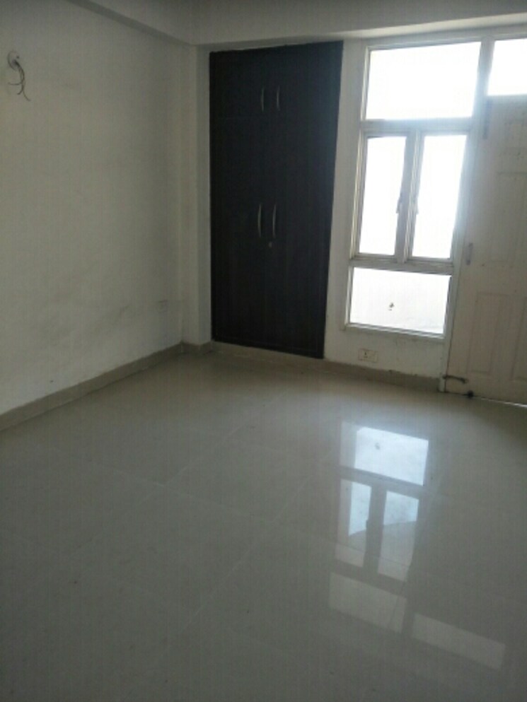 Room, supertech-cape-town 3 Bedroom 1625 Sq.Ft. Apartment In Sector 74 Noida 8161402