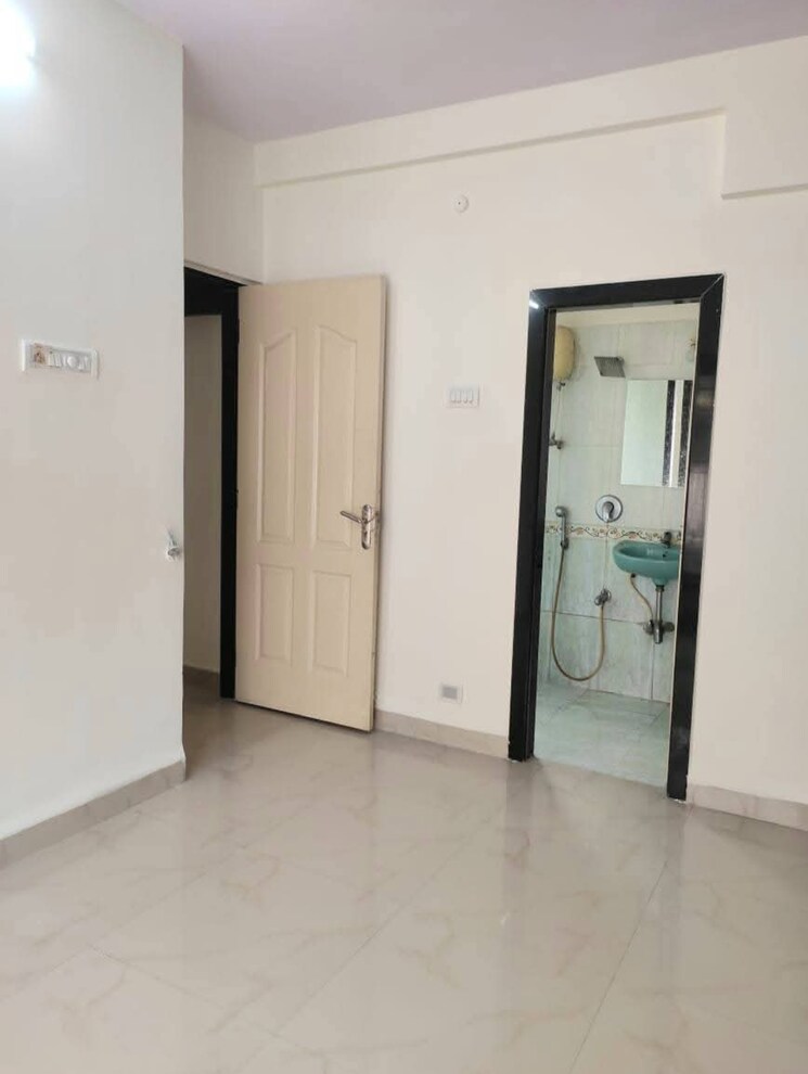 Bathroom, atul-blue-empire 2 Bedroom 650 Sq.Ft. Apartment In Kandivali West Mumbai 8161473