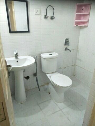 Bathroom in 2.5 BHK Apartment at Aditya Celebrity Homes, Sector 76 – for Sale