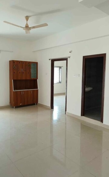 Room in 3 BHK Apartment at Prestige Tranquil, Kokapet – for Rent