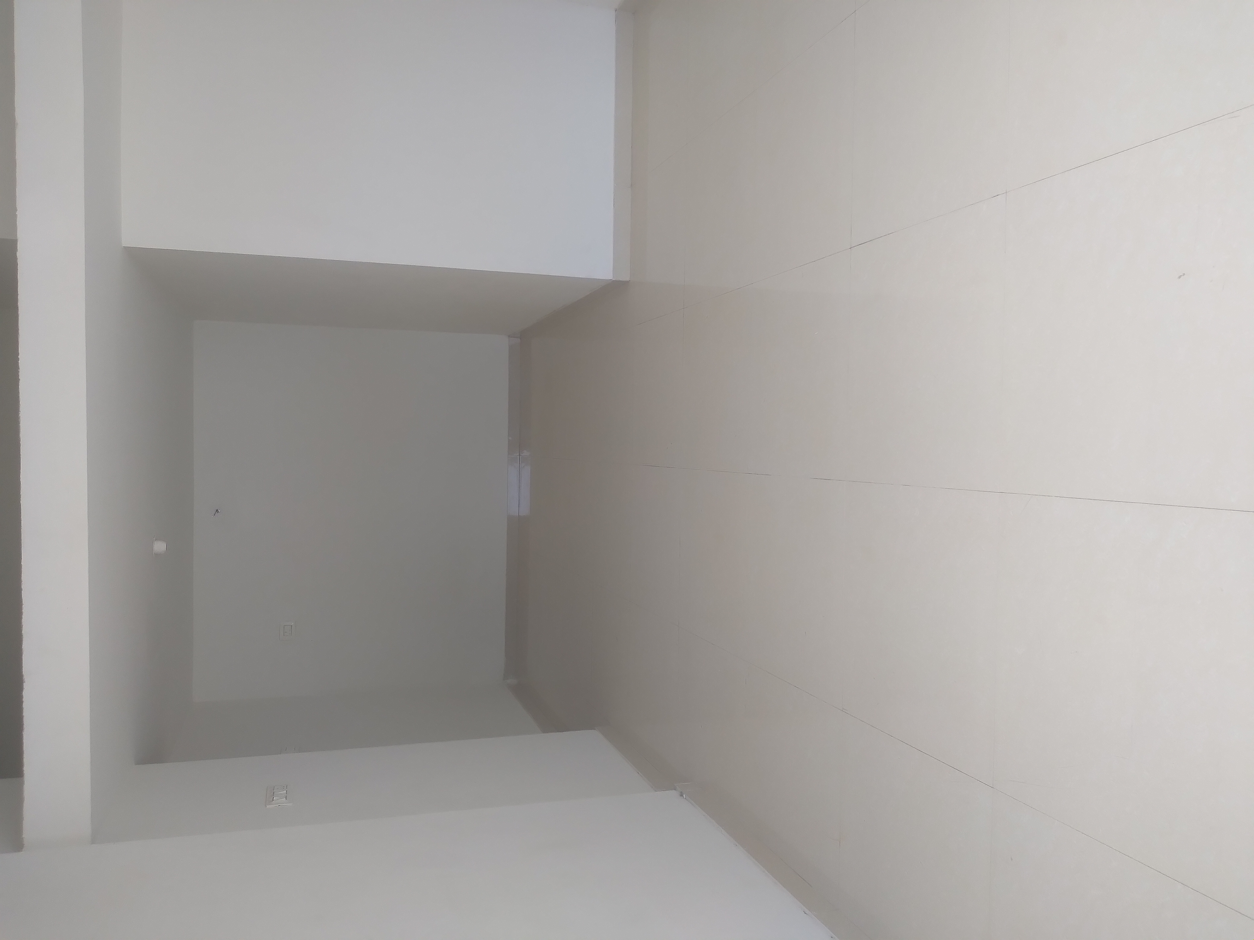 Retail Shop For Sale in Hiranandani Meadows