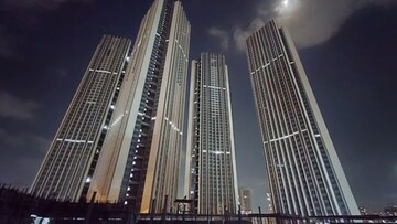 3 BHK Apartment – Exterior View View at Oberoi Sky City, Borivali East - for Rent