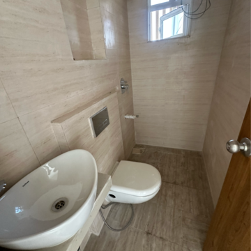 Bathroom in 2 BHK Apartment at Haware IPSA, Naidu Colony – for Rent