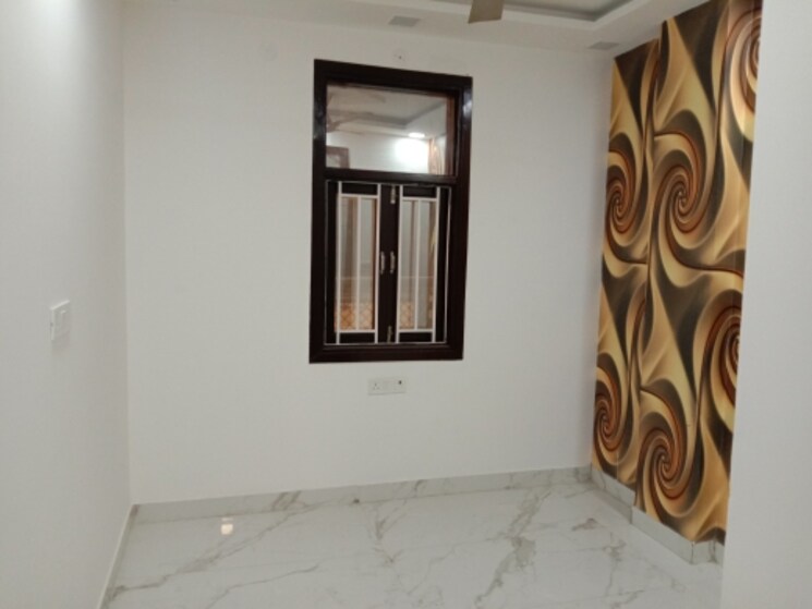 Room, dwarka mor 3 Bedroom 675 Sq.Ft. Builder Floor In Dwarka Mor Delhi 8161560