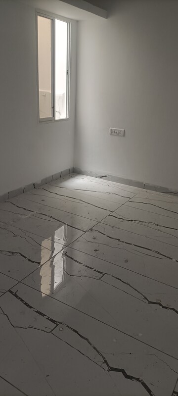 Room in 1 BHK Independent House at Talawali Chanda – for Sale