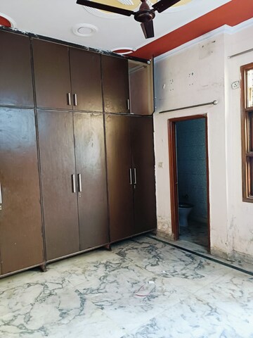 Room in 2 BHK Builder Floor at Subhash Nagar – for Rent