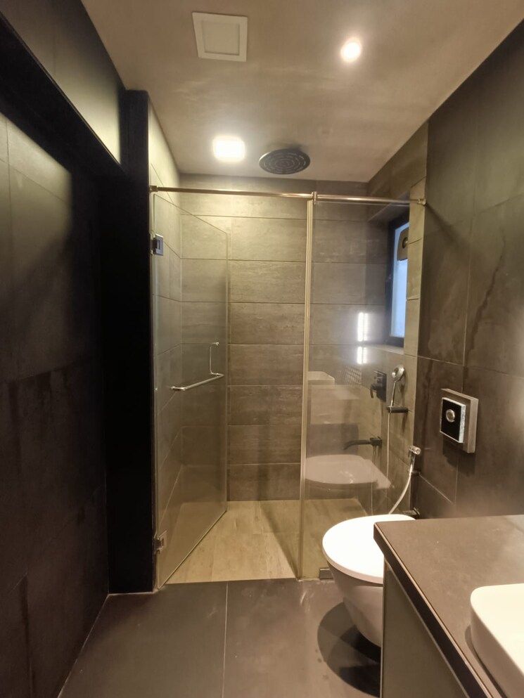 Bathroom, chaitanya-tower 4 Bedroom 1800 Sq.Ft. Apartment In Prabhadevi Mumbai 8161640