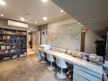 Master Bedroom in 4 BHK Apartment at Chaitanya Tower, Prabhadevi – for Sale