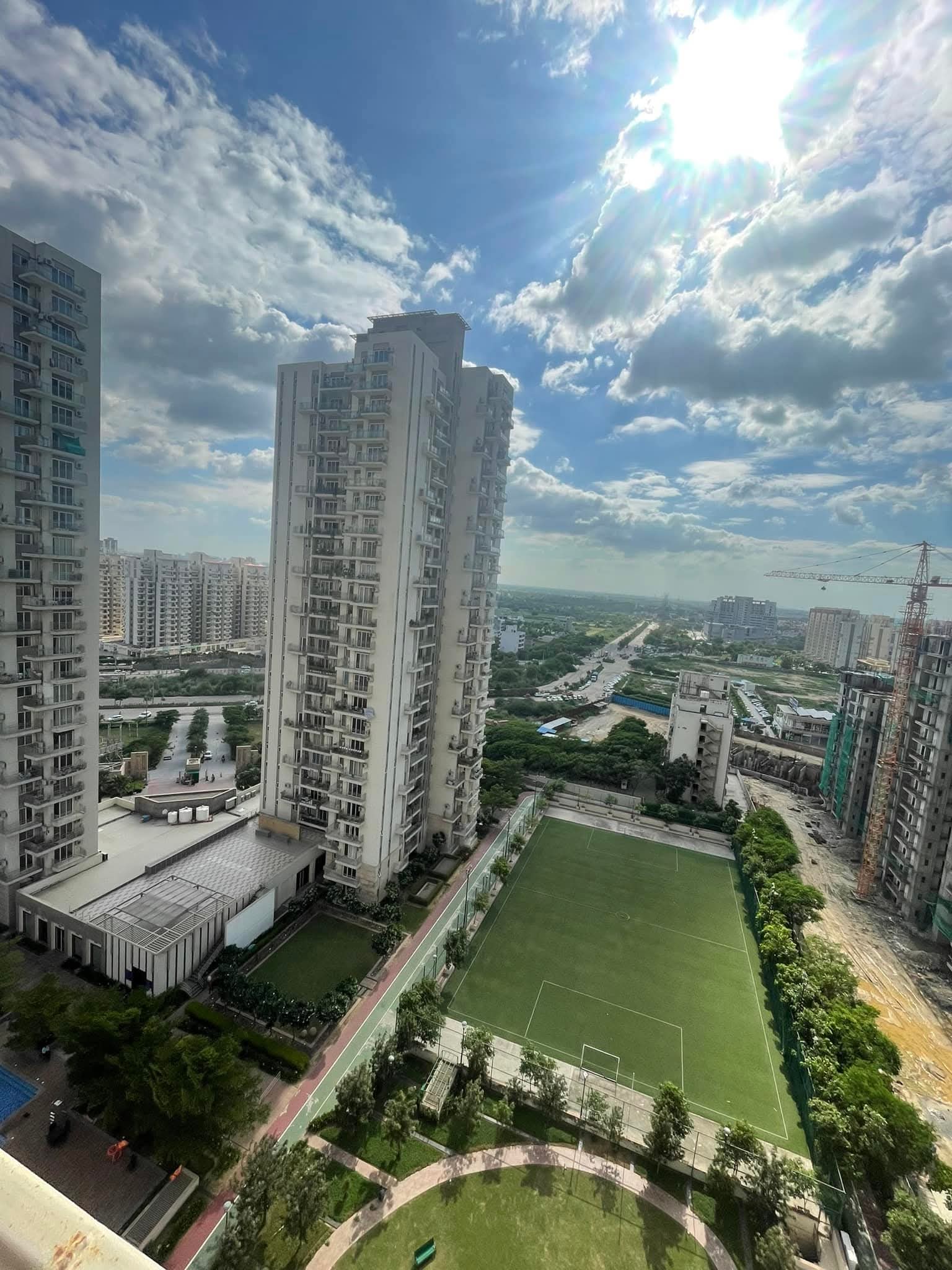 3 BHK + Servant Room,Extra Room Apartment For Sale in Conscient Heritage Max