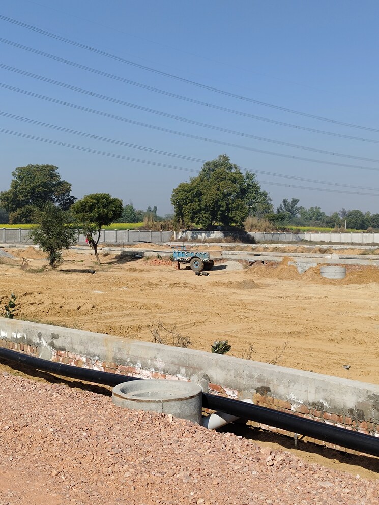 undefined, yashvi-golden-gate-residency  135 Sq.Yd. Plot In Farukh Nagar Sector 3 Gurgaon 8161658