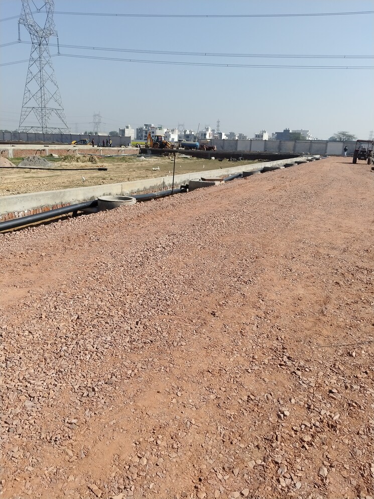 undefined, yashvi-golden-gate-residency  135 Sq.Yd. Plot In Farukh Nagar Sector 3 Gurgaon 8161658