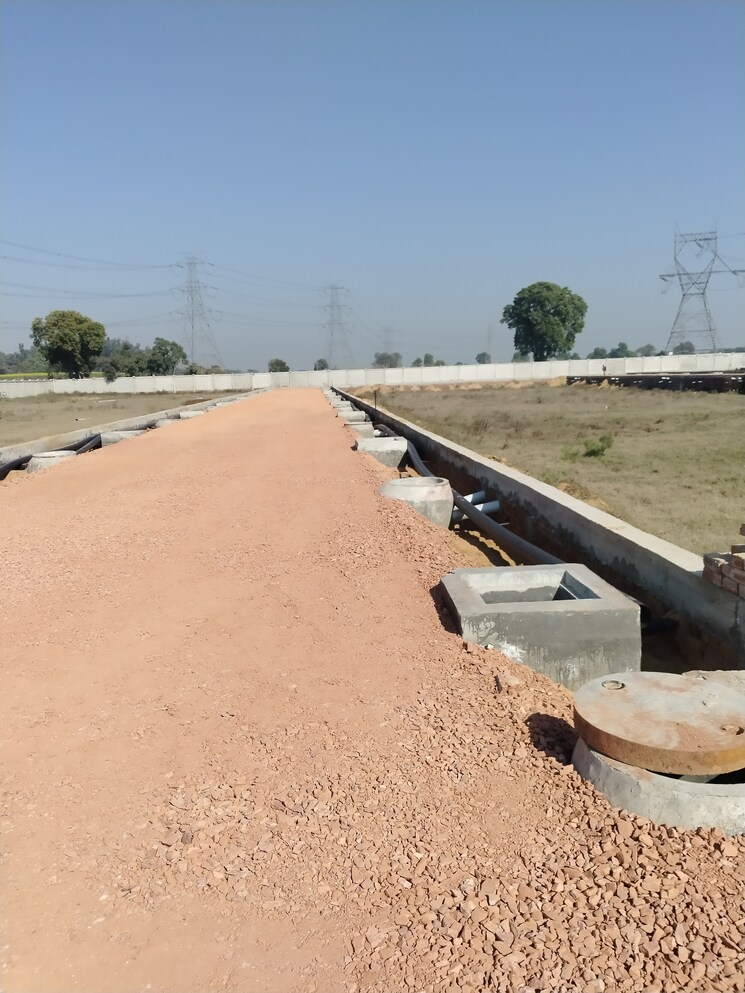 undefined, yashvi-golden-gate-residency  135 Sq.Yd. Plot In Farukh Nagar Sector 3 Gurgaon 8161658