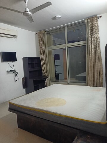 Master Bedroom in 2.5 BHK Apartment at Hiranandani Eagleridge Wing B, Ghodbunder Road – for Rent