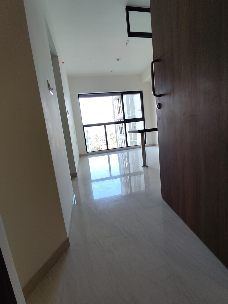 Room, lodha-crown-quality-homes 1 Bedroom 354 Sq.Ft. Apartment In Majiwada Thane 8161702