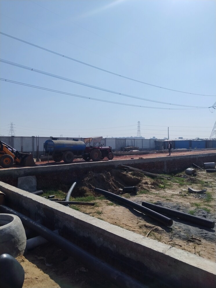 Exterior View, yashvi-golden-gate-residency  118 Sq.Yd. Plot In Farukh Nagar Sector 3 Gurgaon 8161726