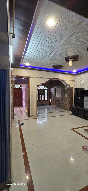Building Lobby in 3 BHK Independent House at Gomti Nagar – for Rent