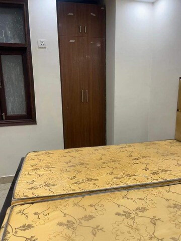 Room in 2 BHK Builder Floor at Saket – for Rent
