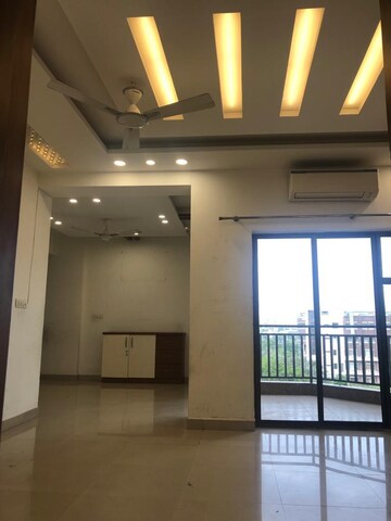 Kitchen in 3.5 BHK Apartment at Ardee City Palm Grove Heights, Sector 52 – for Rent