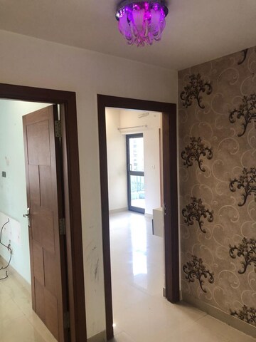 Room in 3.5 BHK Apartment at Ardee City Palm Grove Heights, Sector 52 – for Rent