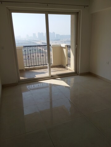 Room in 3 BHK Apartment at ATS Triumph, Sector 104 – for Sale