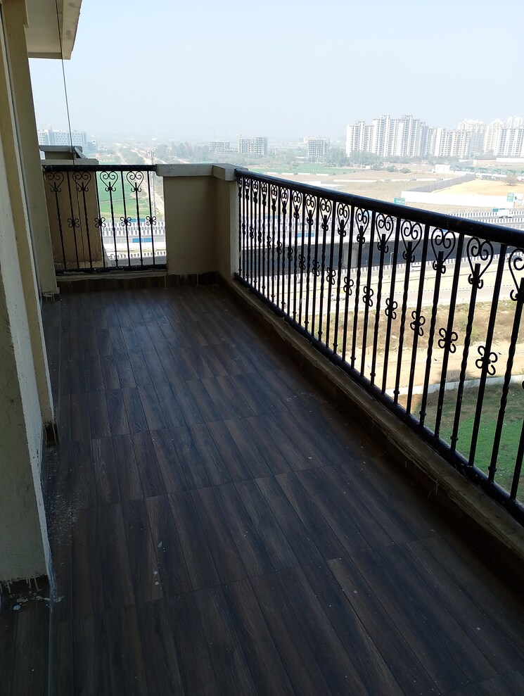 Balcony, ats-triumph 3 Bedroom 2290 Sq.Ft. Apartment In Sector 104 Gurgaon 8161872