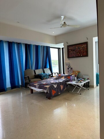 Gym in 4 BHK Apartment at Casa Di Rosa, Bandra West – for Sale