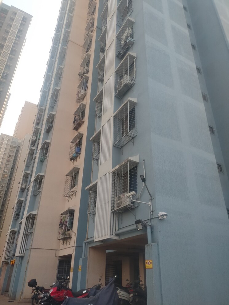 Exterior View, unnat-nagar-chs 1 Bedroom 320 Sq.Ft. Apartment In Goregaon West Mumbai 8161967