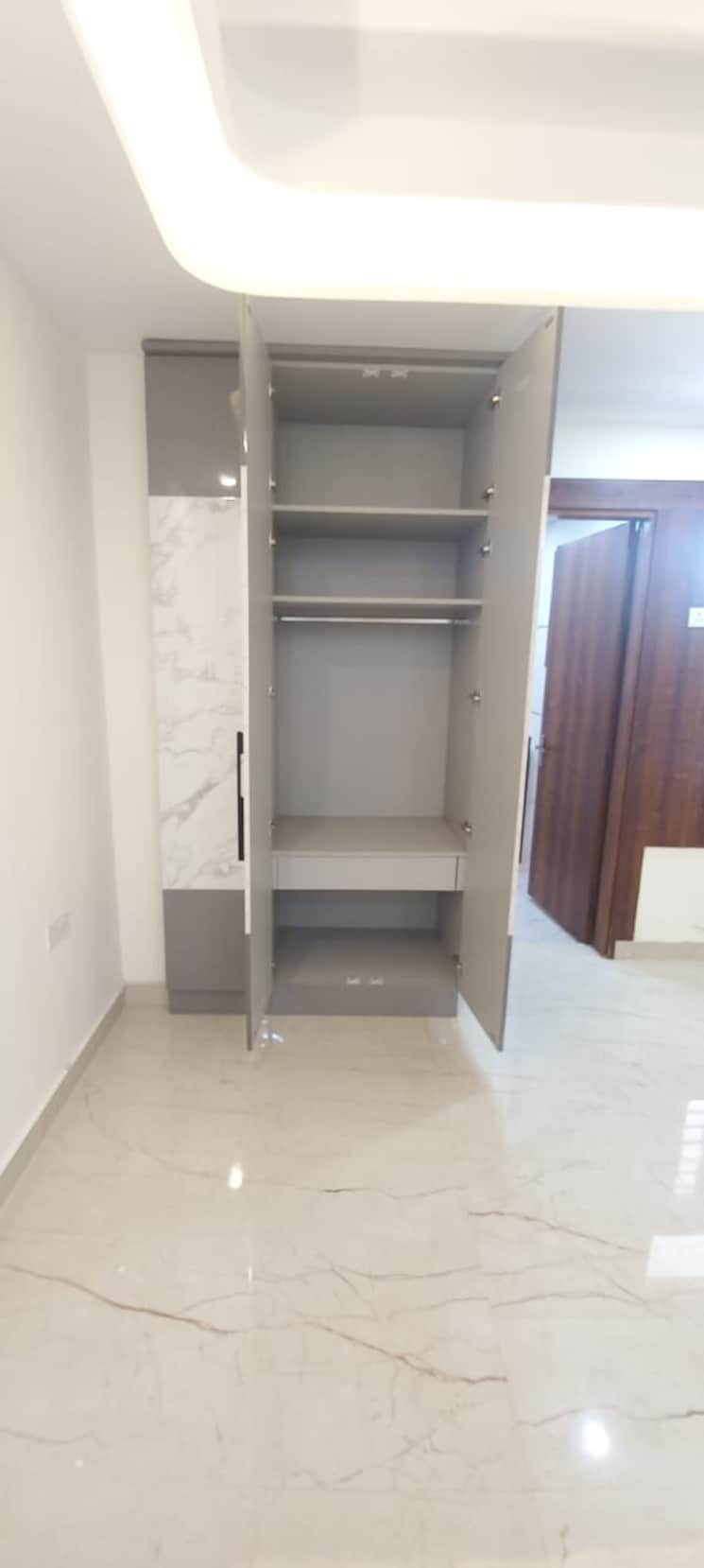 Bathroom, rajendra nagar sector 5 5 Bedroom 355 Sq.Yd. Builder Floor In Rajendra Nagar Sector 5 Ghaziabad 8162008