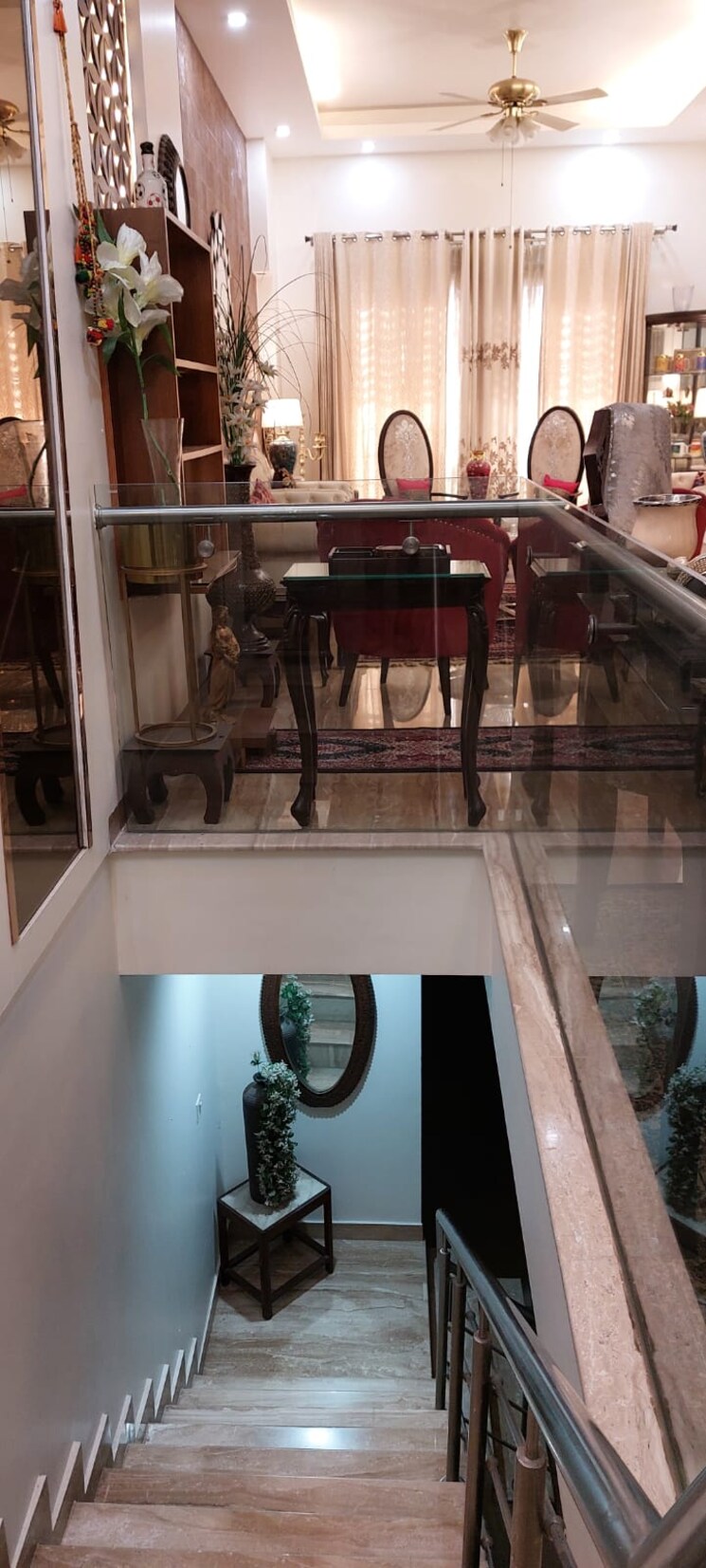 Kitchen, unitech-south-city-1 4 Bedroom 3600 Sq.Ft. Builder Floor In South City 1 Gurgaon 8162352