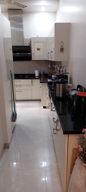 Kitchen in 4 BHK Builder Floor at Unitech South City 1, South City 1 – for Sale