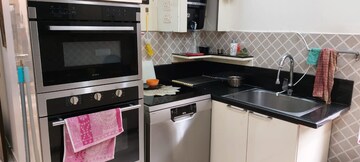 Kitchen in 4 BHK Builder Floor at Unitech South City 1, South City 1 – for Sale