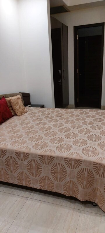Bedroom in 4 BHK Builder Floor at Unitech South City 1, South City 1 – for Sale