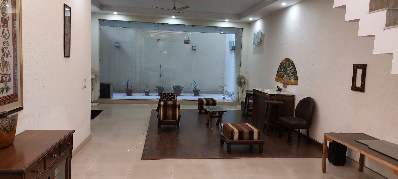 4 BHK + Pooja Room,Servant Room Builder Floor For Sale in Unitech South City 1