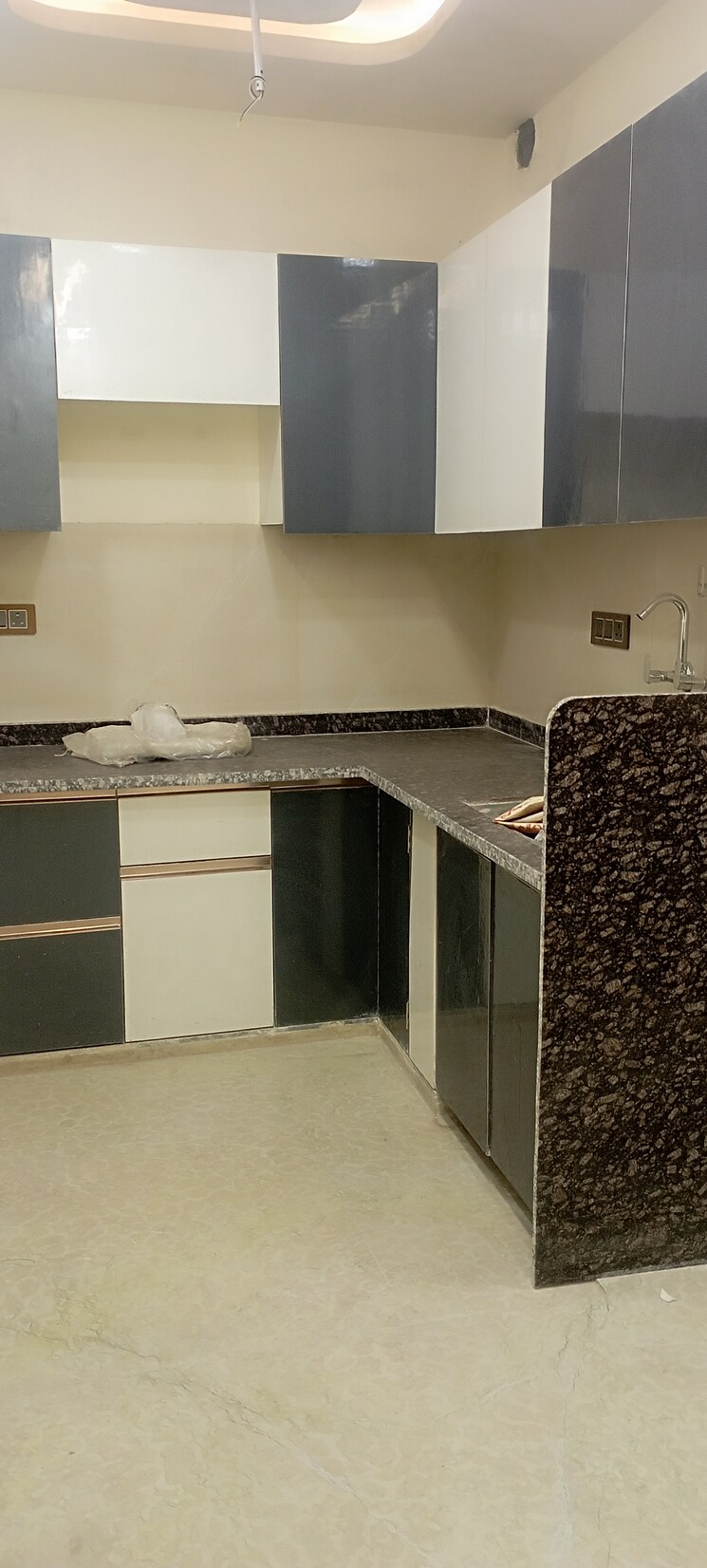Kitchen, shastri nagar 3 Bedroom 1000 Sq.Ft. Builder Floor In Shastri Nagar Delhi 8162120