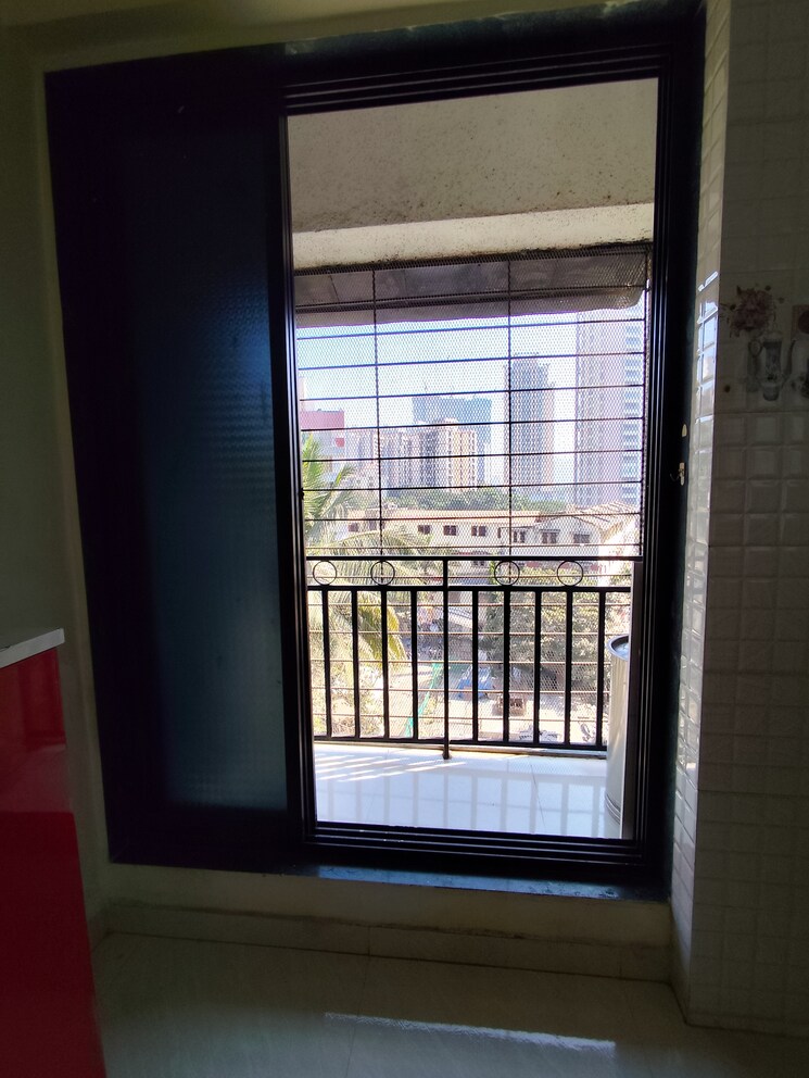 Room, shree-kripa-society 1 Bedroom 430 Sq.Ft. Apartment In Majiwada Thane 8162136