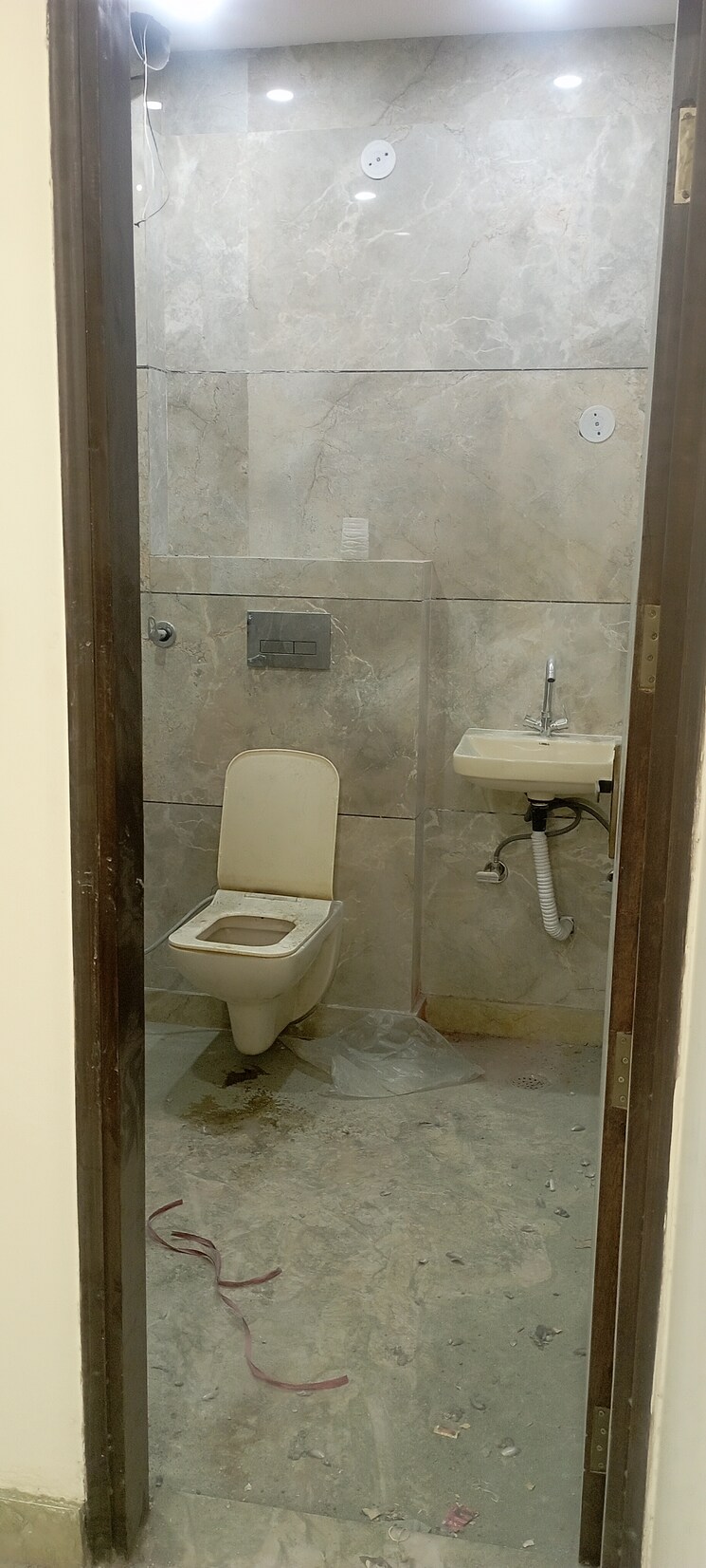 Bathroom, shastri nagar 4 Bedroom 1000 Sq.Ft. Builder Floor In Shastri Nagar Delhi 8162188