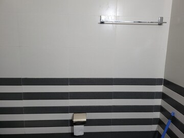 Attached Bathroom in 1 BHK Apartment at Candolim – for Rent