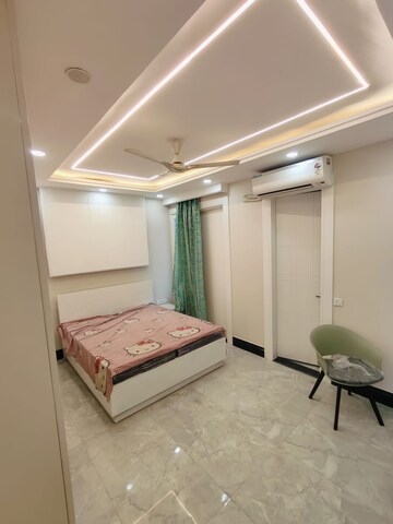 Living Room in 3 BHK Builder Floor at Ansal Sushant Lok I, Sector 43 – for Rent