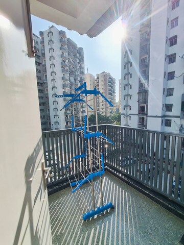 Balcony in 3 BHK Builder Floor at Ansal Sushant Lok I, Sector 43 – for Rent